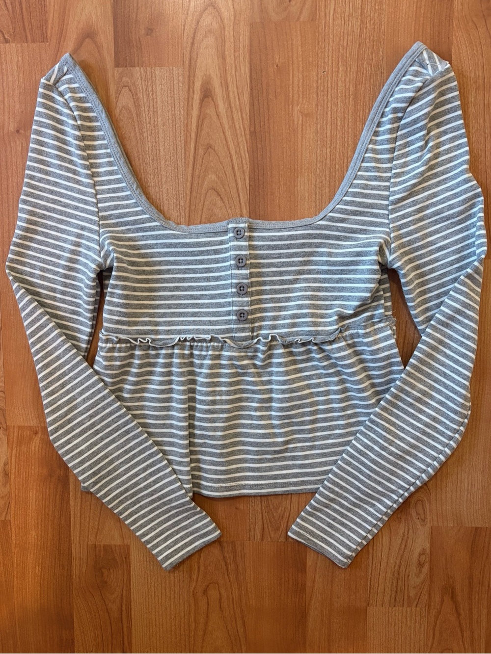EST. PAC Gray and White Striped Long-Sleeve Scoop Neck Peplum Top XS